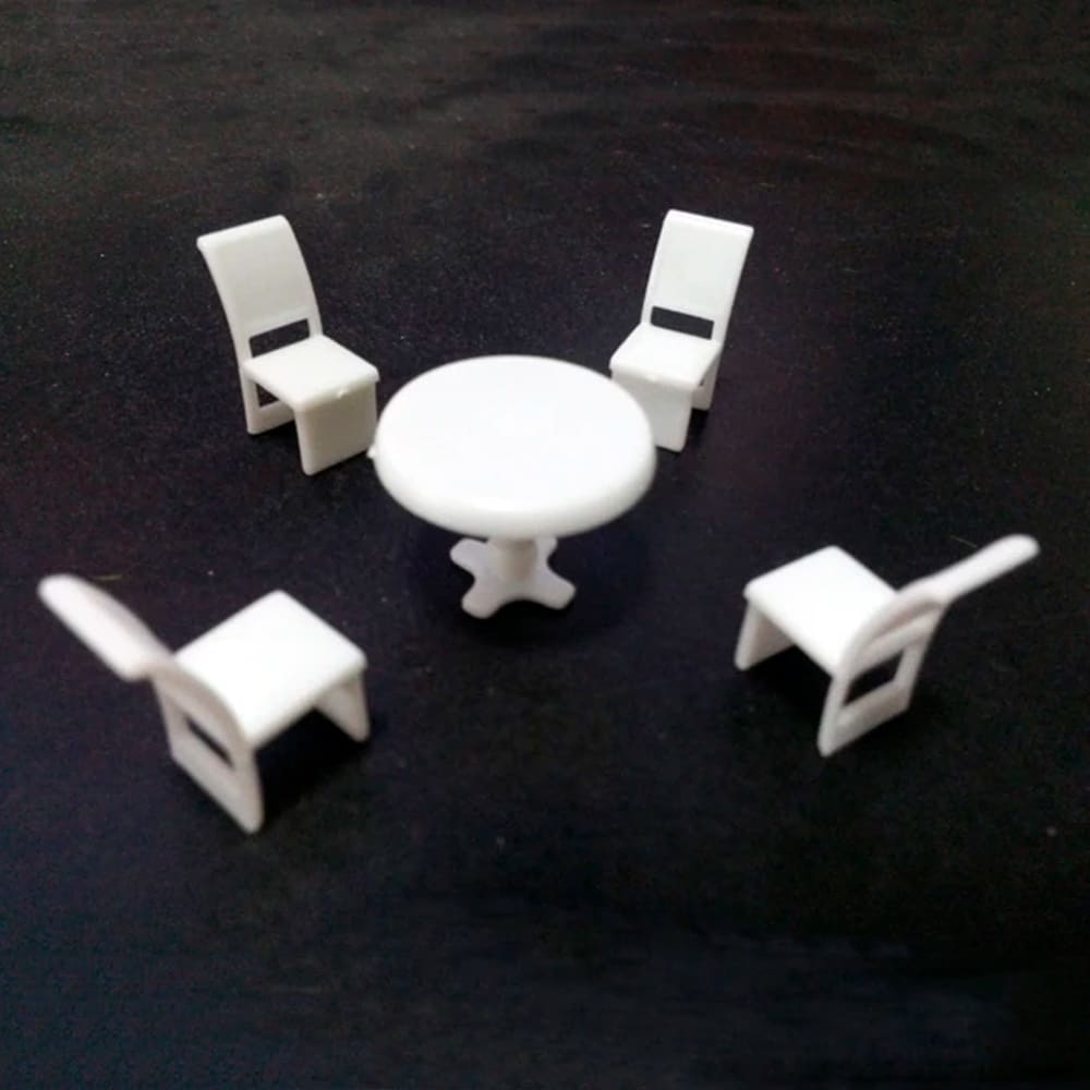 FIGURA MESA REDONDA CON CUATRO SILLAS A ESCALA 1:50 (1UN)1