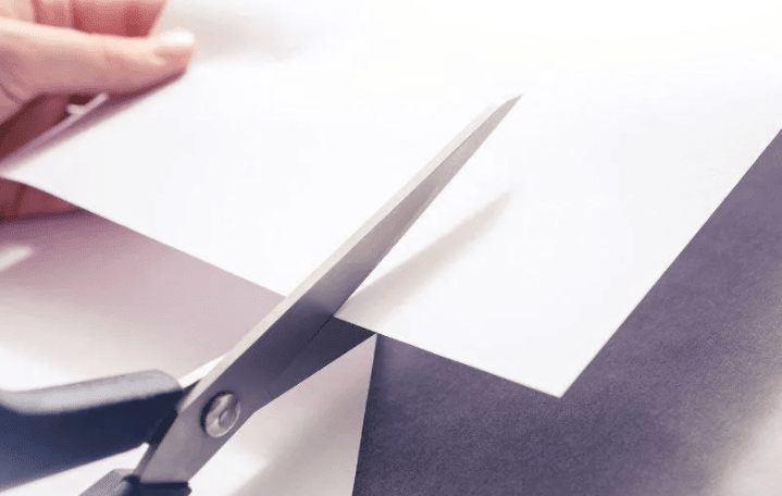 TIJERA ESCRITORIO 8'' MANGO PLASTICO1