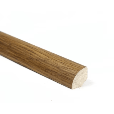 Junquillo laminado roble 2.4 metros (cuarto rodon)1