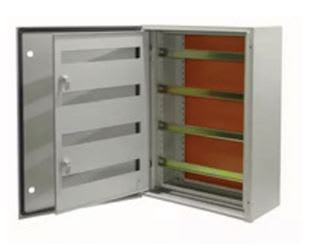 Gabinete metalico con chasis 600x400x250 IP65