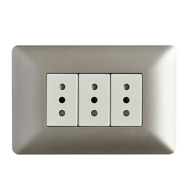 Tomacorriente triple puenteado 10A 250 V 3928 Champagne Stanford (enchufe)