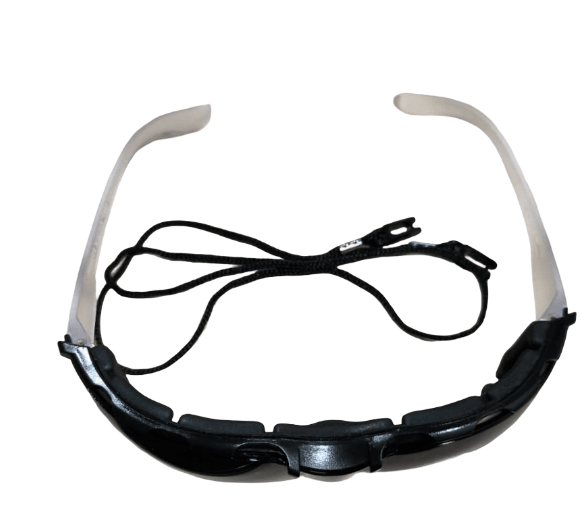 Lente de seguridad oscuro Titan2