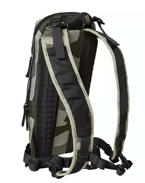 MOCHILA  UTILITY VERDE CAMO 6 LTS2