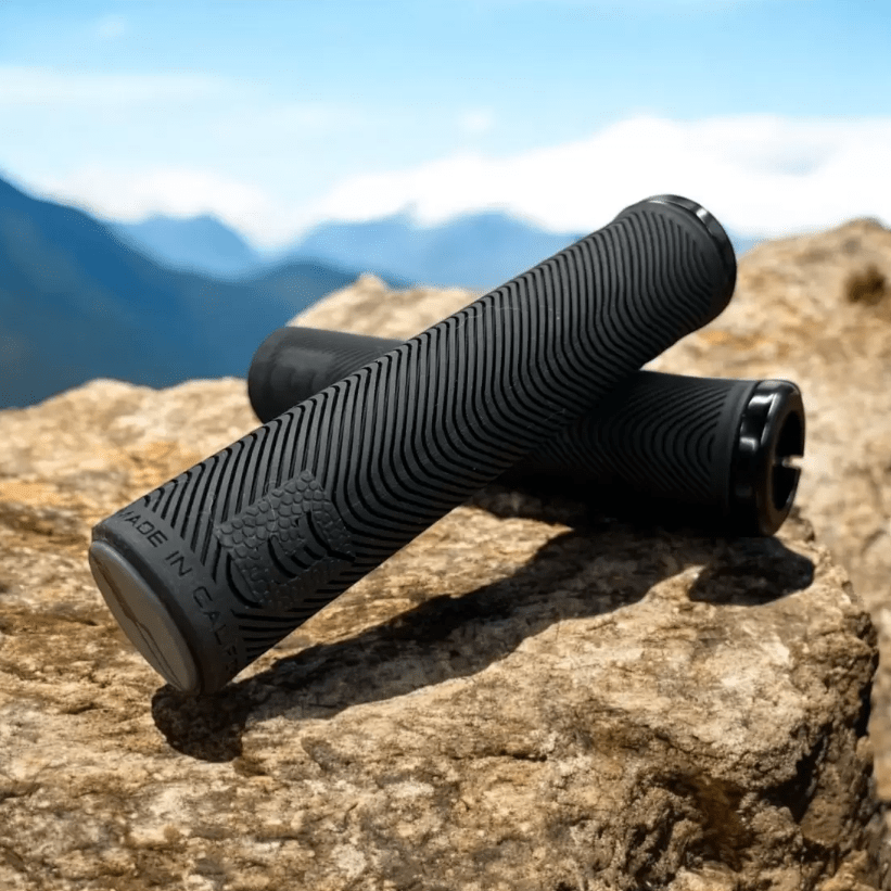 PUÑOS SENSUS SINGLE LOCK BLACK EMILJOHANSSON2