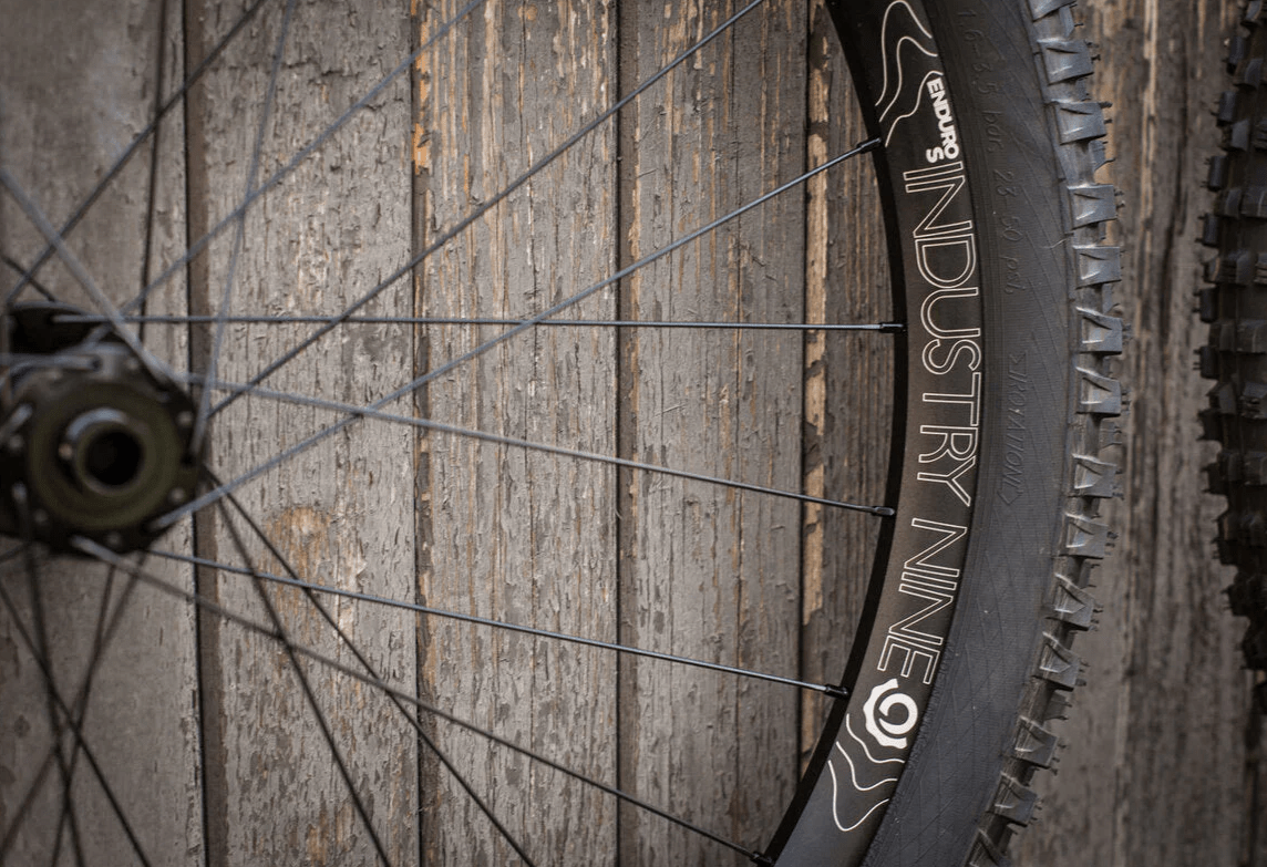 LLANTA INDUTRY NINE 29 ENDURO S 28H4