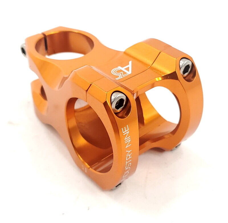 TEE INDUSTRY NINE 40MM GOLD1