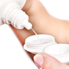 Uso y cuidado lente de contacto