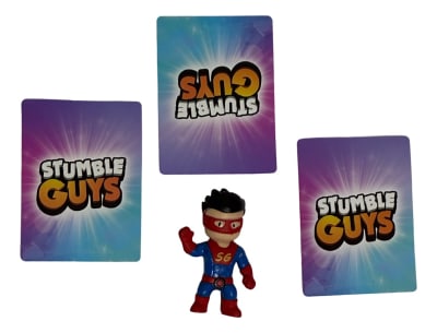 Figura 7cm Súper Guy Stumble Guys + 3 Tarjetas Azar1