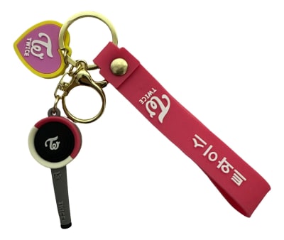 Llavero Kpop Diseño Twice Rosado