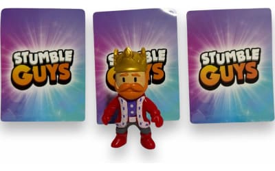 Figura 7cm Lord Byron Stumble Guys + 3 Tarjetas Al Azar