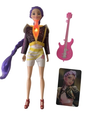 Muñeca Rumi Guerrera Kpop 30cm Con Música Y Guitarra Golden