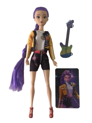 Muñeca Rumi Guerrera Kpop Generica 30cm Conn Música Guitarra1