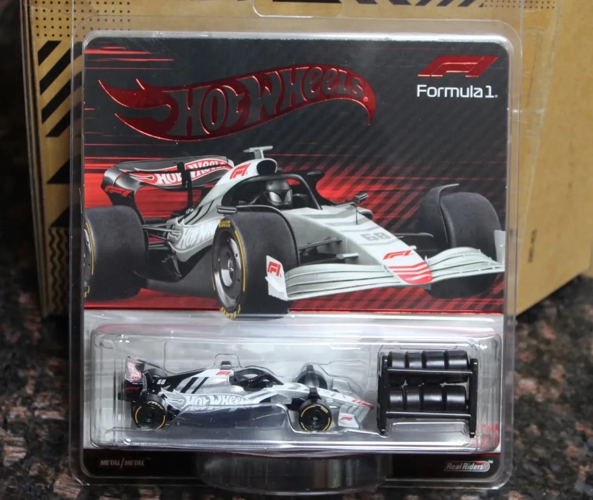 Auto Hot Wheels F1 Collectors Edition 2025 Premiun Formula 1