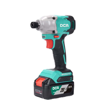 ATORNILLADOR DE IMPACTO INALÁMBRICO DCA 1/4” 20V 4,0AH ADPL03-14 EM