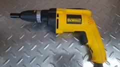 Atornillador alto torque de 540w dewalt/ DW257-LIQUI 1