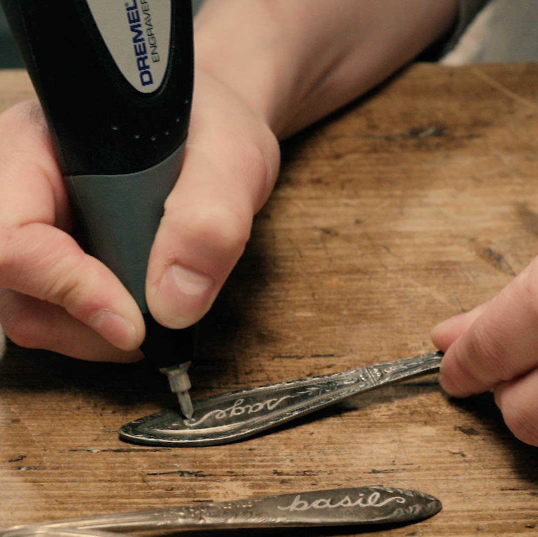 Grabador Dremel Metal 290 multimaterial5