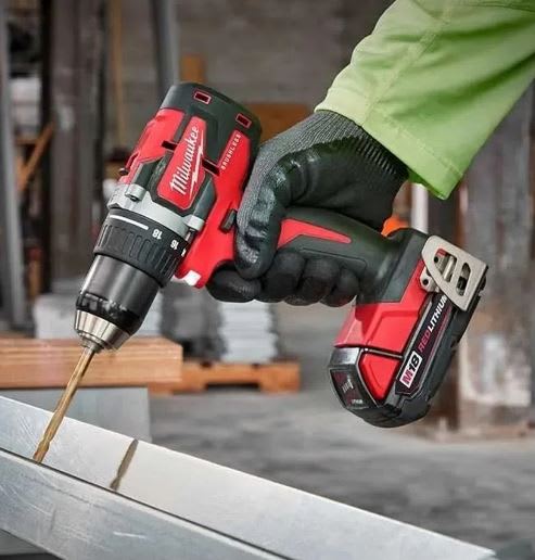Combo Brushless Milwaukee 2900-259C de Taladro  2802-20 + Atornillador de Impacto 2850-205