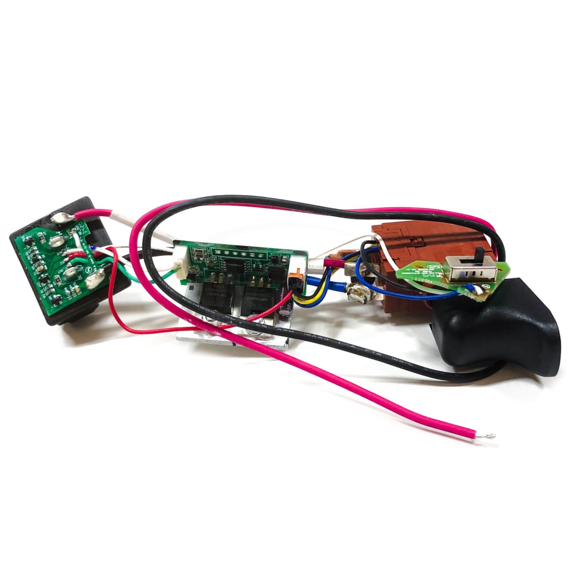 ENSAMBLAJE DE ELECTRÓNICA 14-20-2000  MILWAUKEE2