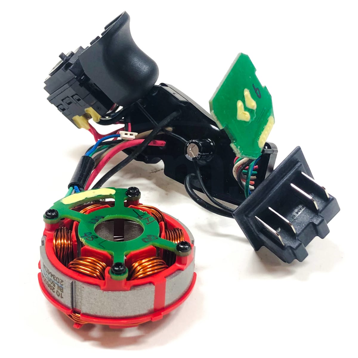 ENSAMBLAJE DE ELECTRÓNICA2