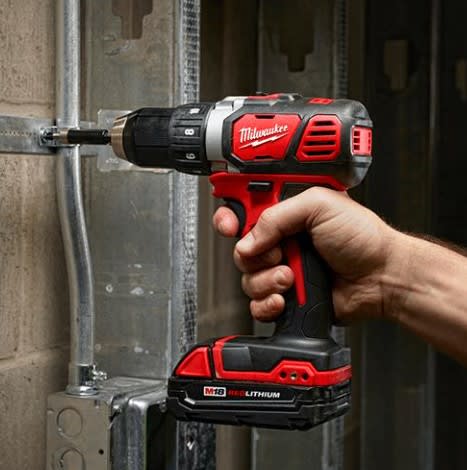 TALADRO ATORNILLADOR INALAMBRICO COMPACTO M18 1/2