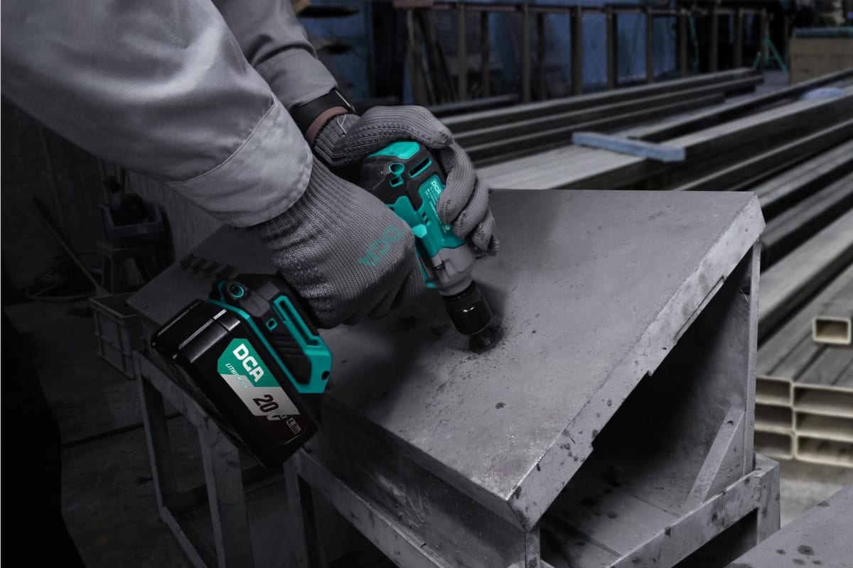 LLAVE DE IMPACTO INALÁMBRICO DCA 1/2