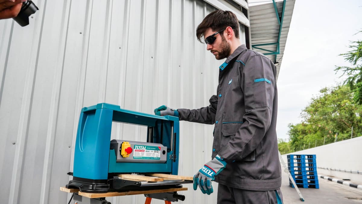 CEPILLADORA AUTOPLANER 1500W 9000RPM INDUSTRIAL TOTAL - FT - TTKP150012