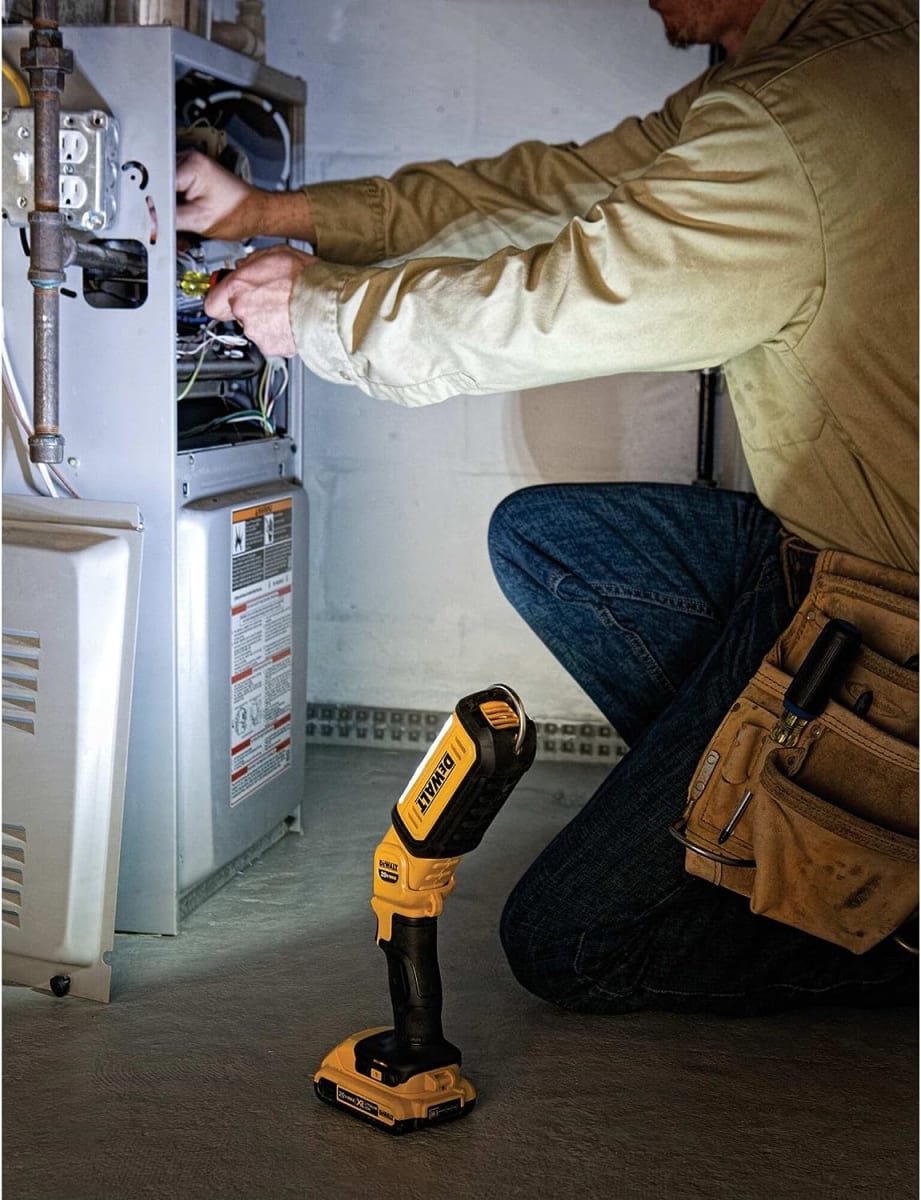 Linterna Trabajo Led 20 V 500 Lm (Sin Bateria/Sin cargador) Dewalt DCL0501