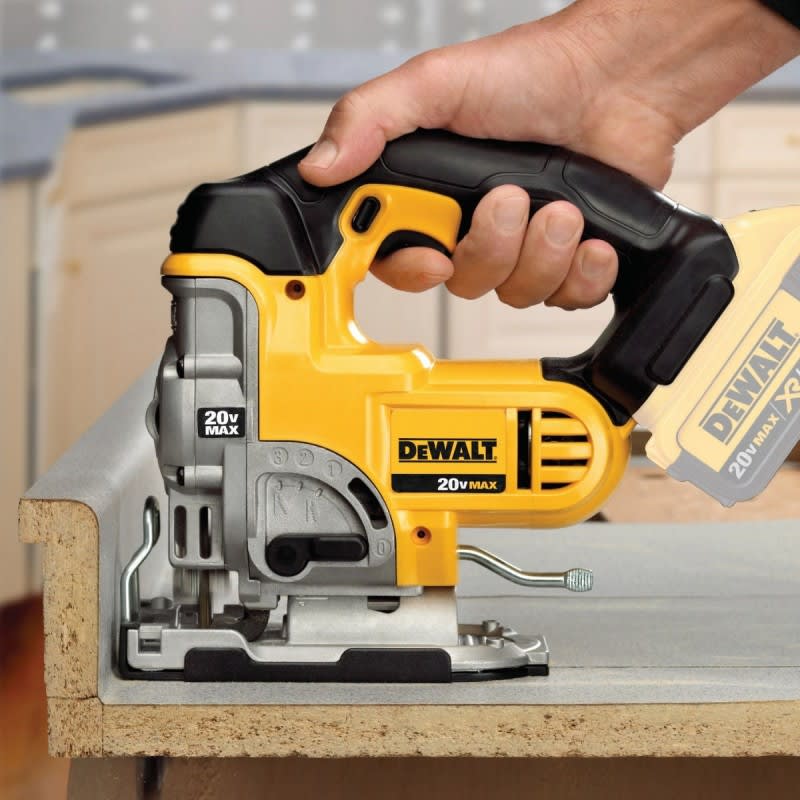 SIERRA CALADORA 20V MAX BARETOOL DCS331B DEWALT (SOLO CABEZAL)1