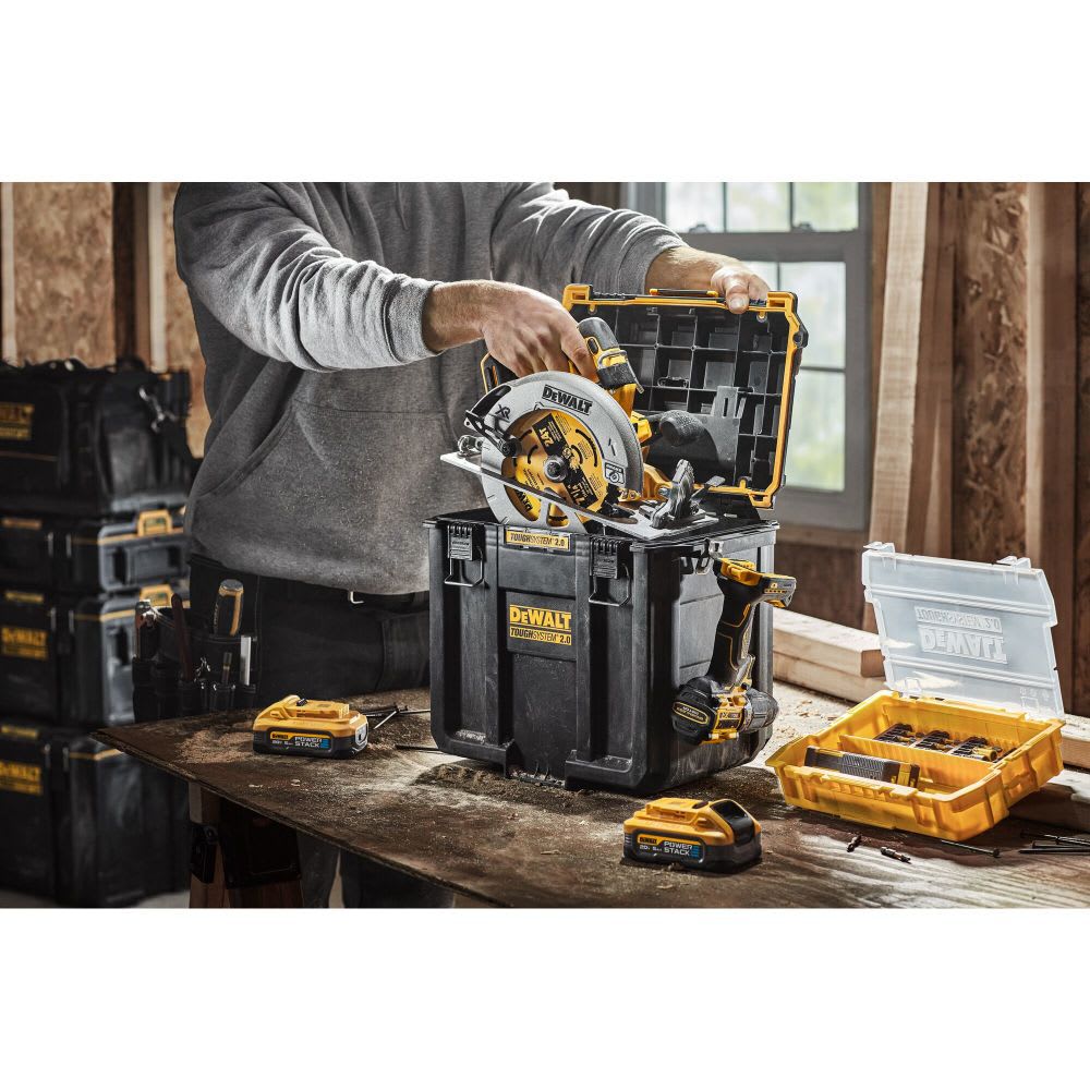Caja de herramientas profunda y compacta DEWALT TOUGHSYSTEM 2.01