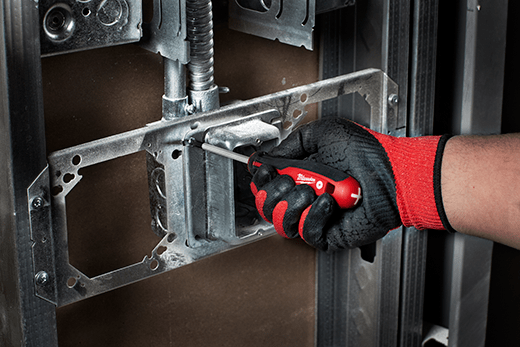 JUEGO DE 8 DESTORNILLADORES CON ESCUADRA MILWAUKEE /  48-22-27182