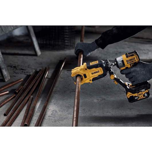 Cortatubo de Cobre IMPACT CONNECT™ DEWALT2