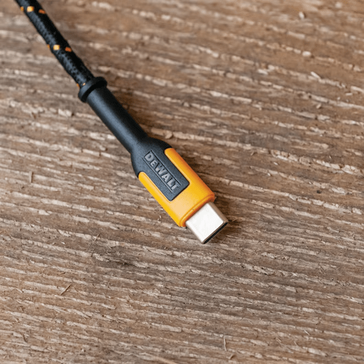 Cable de carga reforzado para USB-C DEWALT - DXMA13113622