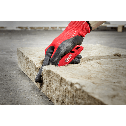 NAVAJA MULTIUSOS PLEGABLE FASTBACK™ CON ALMACENAMIENTO DE 50 CUCHILLAS MILWAUKEE /  48-22-15044