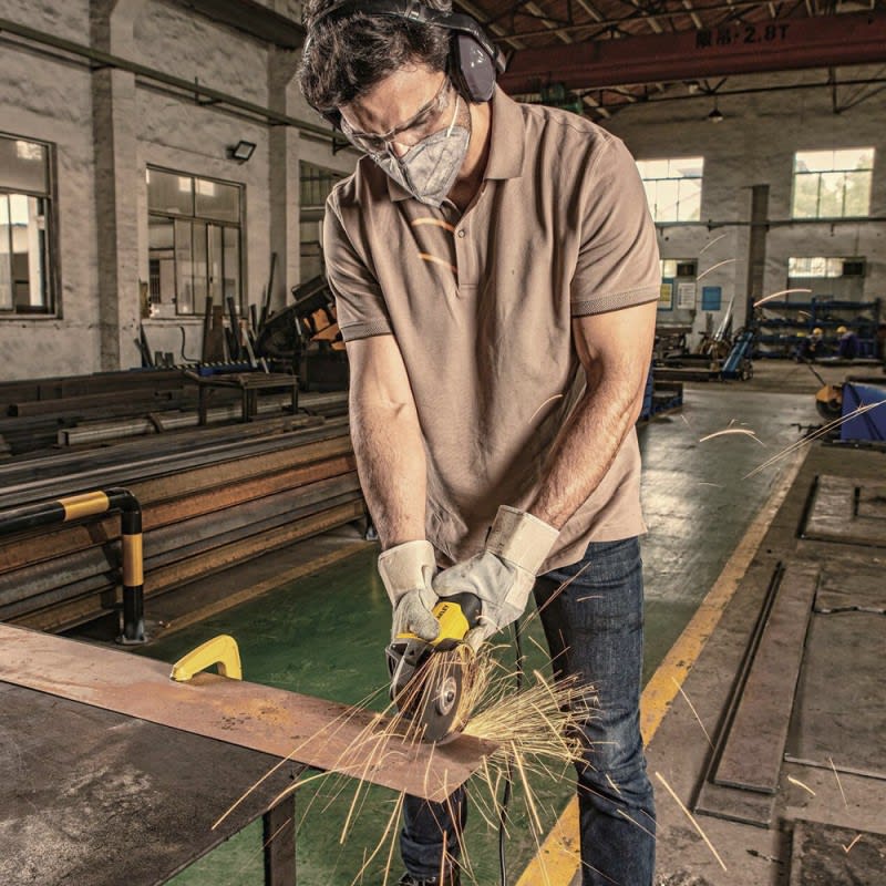 ESMERIL ANGULAR 4 1/2 750 W 12000 RPM STANLEY SG7115-B21