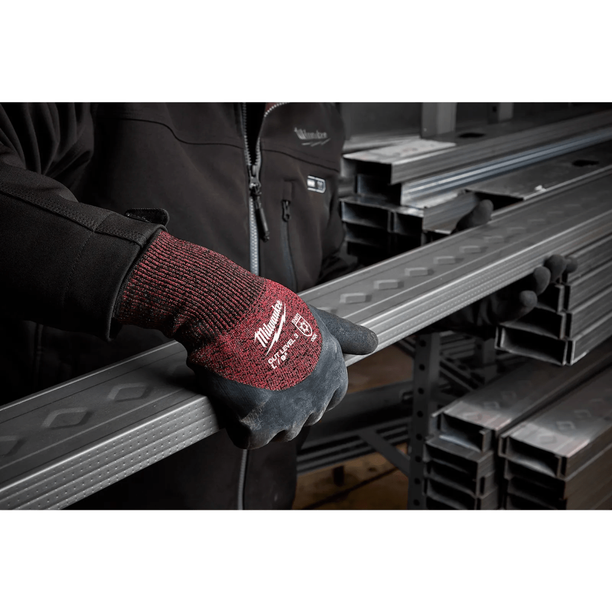 GUANTES ANTICORTE NIVEL 3 TÉRMICOS TALLA M MILWAUKEE / 48-22-89212