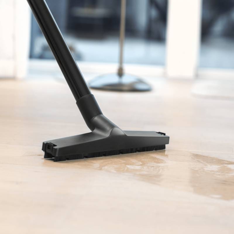 ASPIRADORA SECO Y HÚMEDO 1200W 12 LITROS NILFISK BUDDY II 12 EU3