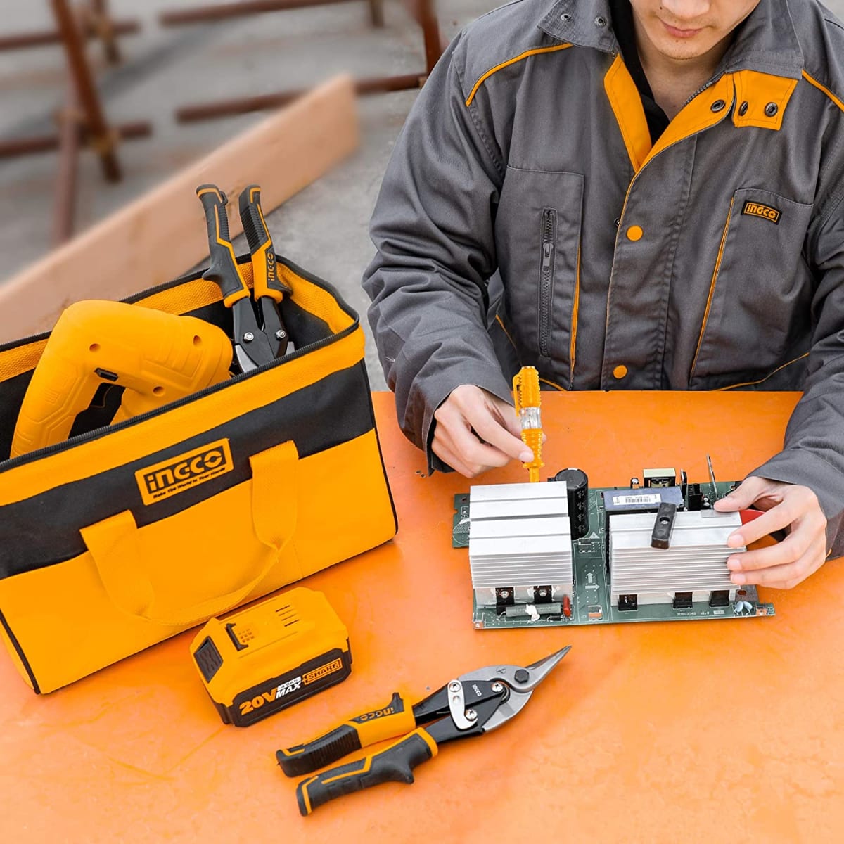 BOLSO PARA HERRAMIENTAS DE 16''  HTBG28161 INGCO2