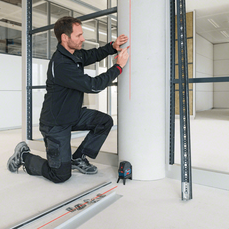 NIVEL LÁSER DE LÍNEAS 15 M CON PUNTOS BOSCH GCL 2-15 - 0601066E026