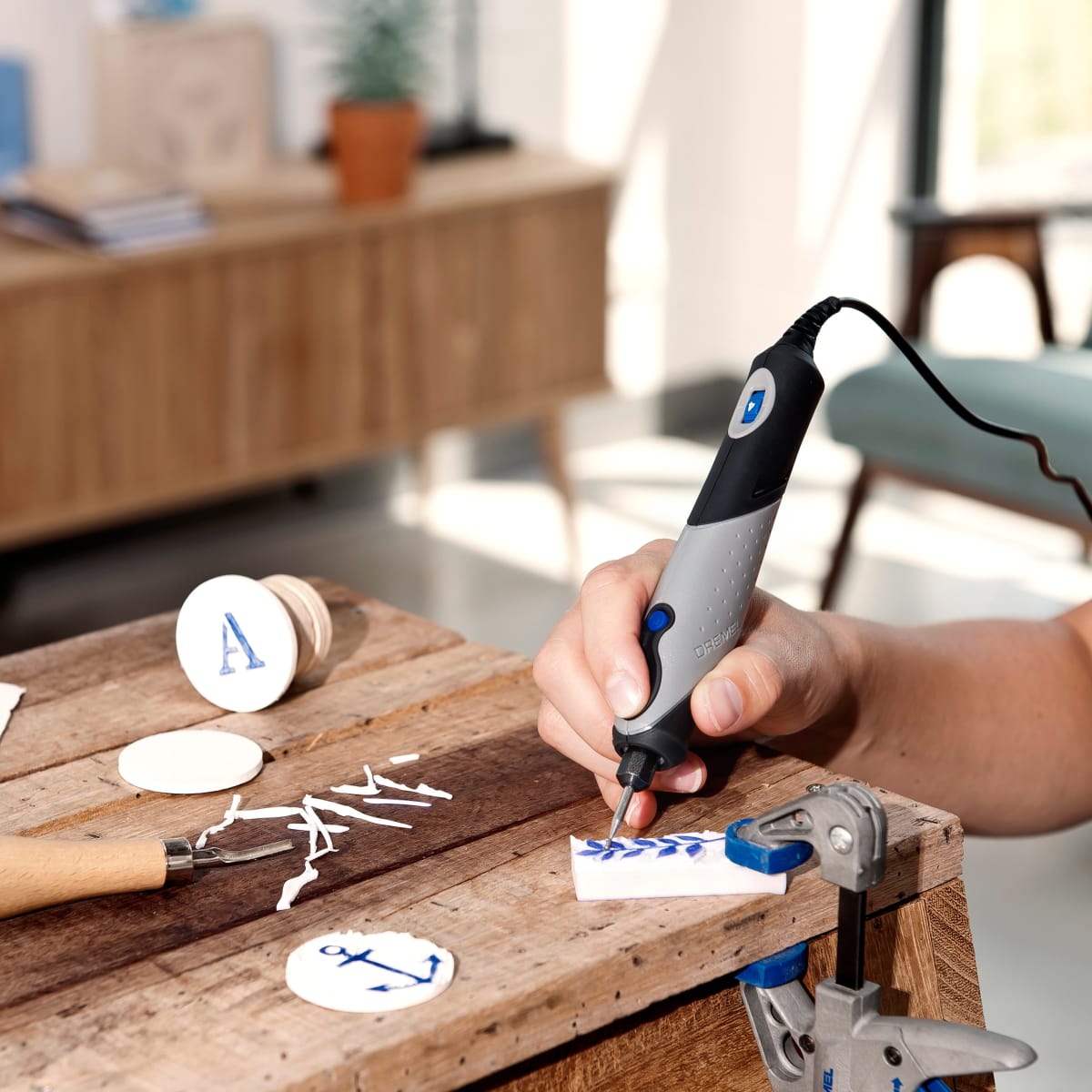 DREMEL STYLO ROTATIVE + 11 ACCESORIOS 4
