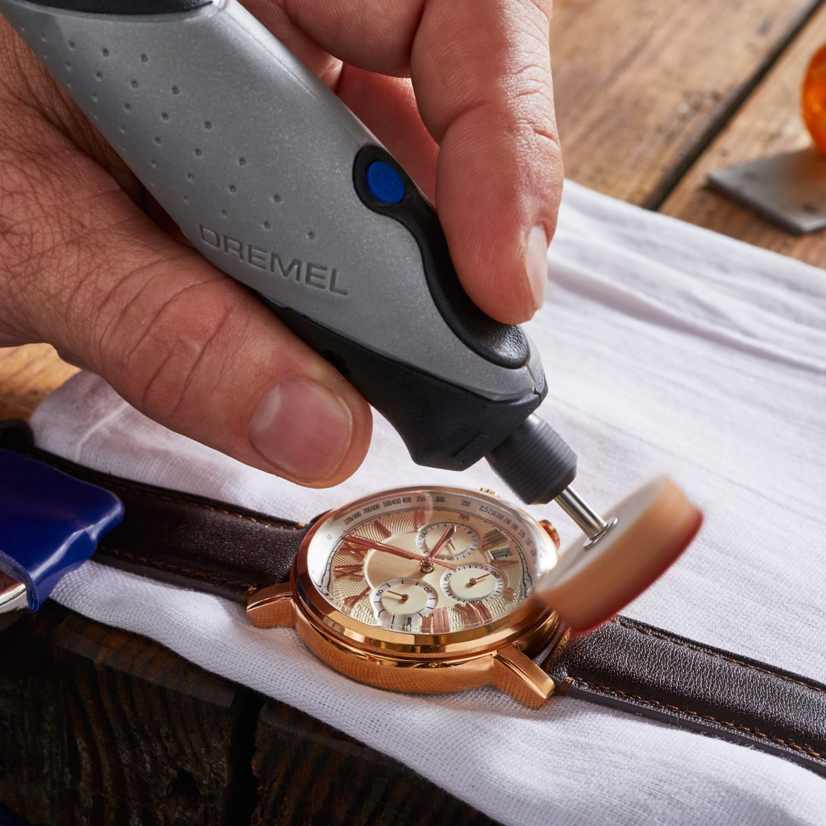 DREMEL STYLO ROTATIVE + 11 ACCESORIOS 7