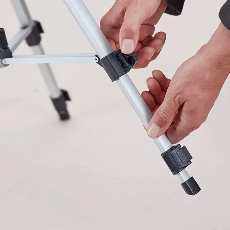 Tripode Telescópico Altura de Trabajo 47.5 - 124 cm Stanley / 1-77-2014