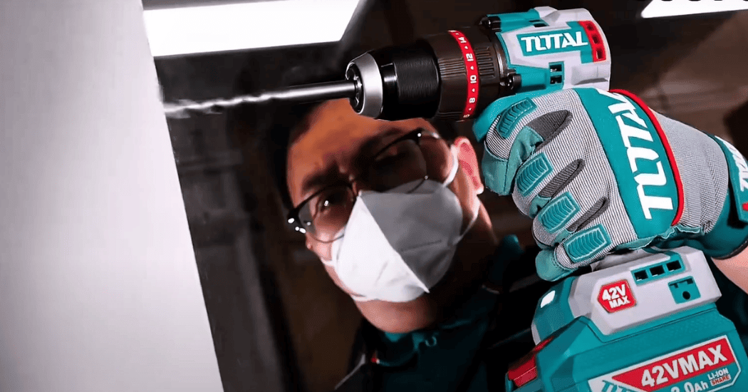 Taladro Percutor/Atornillador 42v 69Nm TOTAL - FT - TIDLI4269813