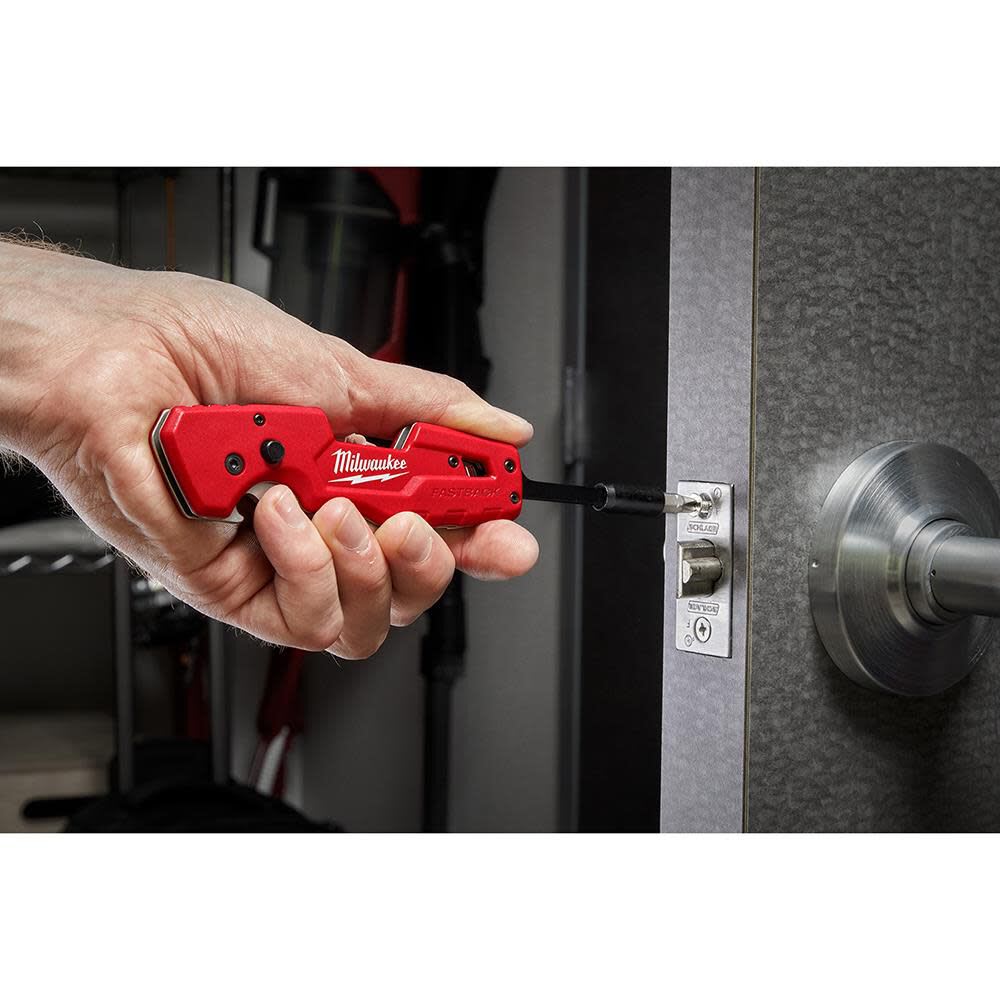 CUCHILLA PLEGABLE 5 EN 1 FASTBACK MILWAUKEE4