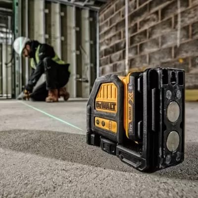 Nivel Láser de Líneas Cruzadas Luz Verde 12 V 15 Mts Dewalt DCE088D1G-QW1