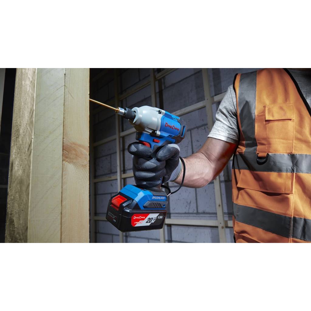 ATORNILLADOR DE IMPACTO 20V 5AH 1/4 DONG CHENG  DCPL03-14FK4