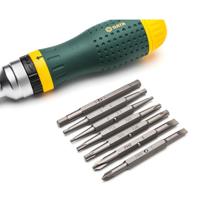 JUEGO DE DESTORNILLADORES TIPO RATCHET MULTIUSOS 19 EN 1 SATA / ST093505