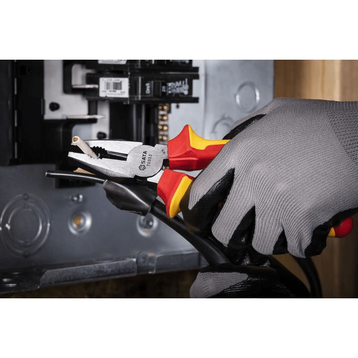 ALICATE AISLADO 1000V UNIVERSAL 8