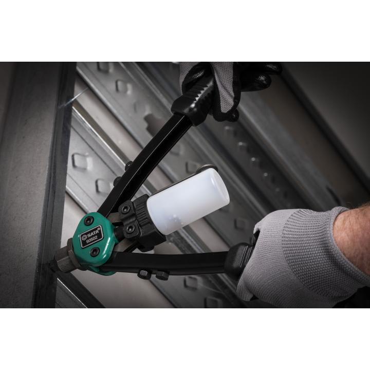 Remachadora de alto apalancamiento de 13