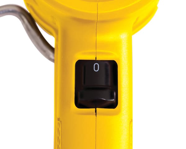 PISTOLA DE CALOR STANLEY 2000 W. STXH2000K + MALETÍN PLÁSTICO + 5 ACCESORIOS5