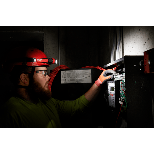 LÁMPARA PARA CASCO RECARGABLE 600LM USB REDLITHIUM MILWAUKEE 2163-214